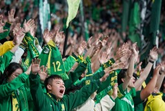 外籍裁判同乡球员红牌事件：人情与执法的抉择与公正性考验